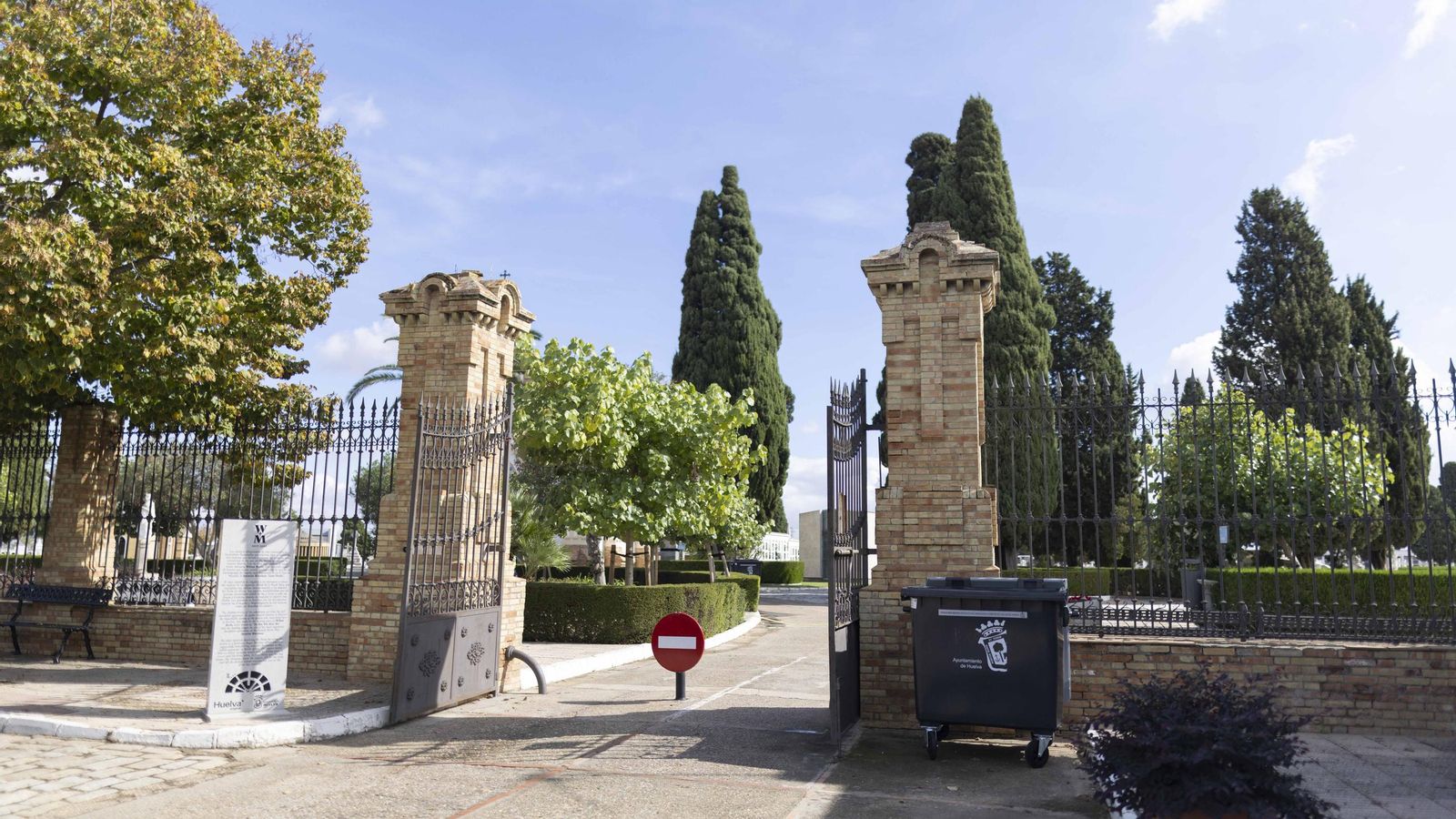 Cementerio La Soledad de Huelva. Cementerio La Soledad de Huelva.
