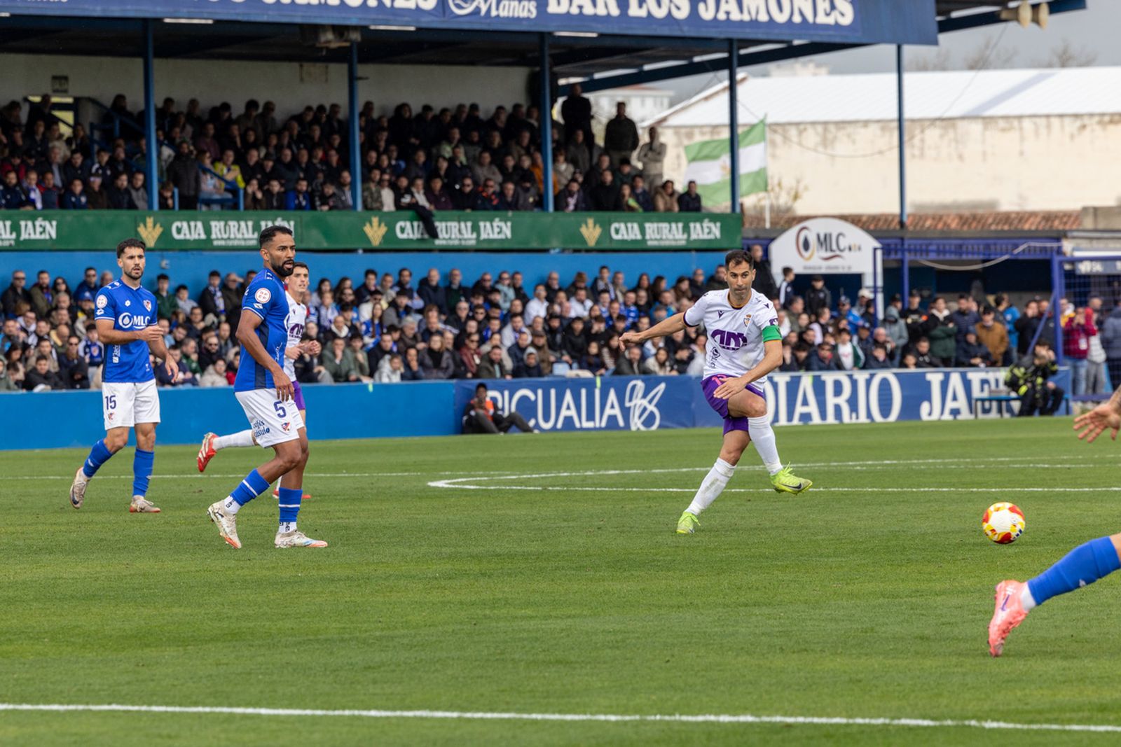 Las mejores imágenes del empate en el derbi entre Linares Deportivo y Real Jaén