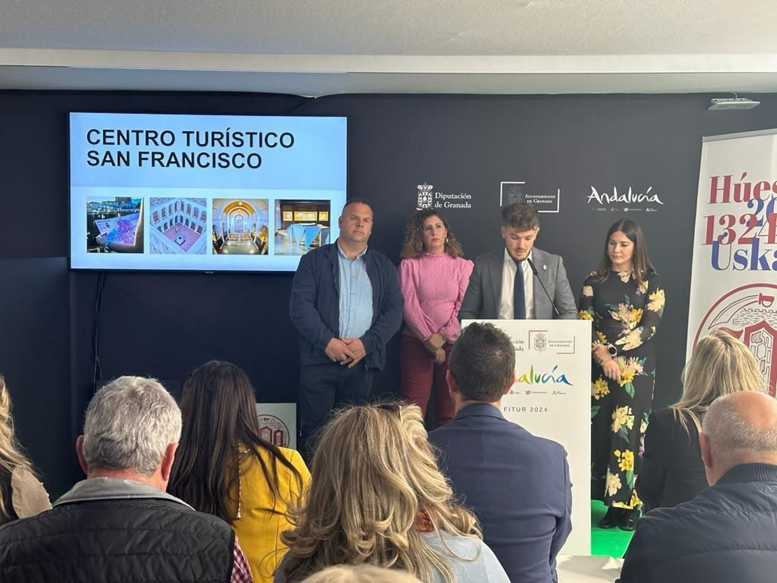 El alcalde de Huéscar, Ramón Martínez en la presentación del municipio ayer en Fitur.