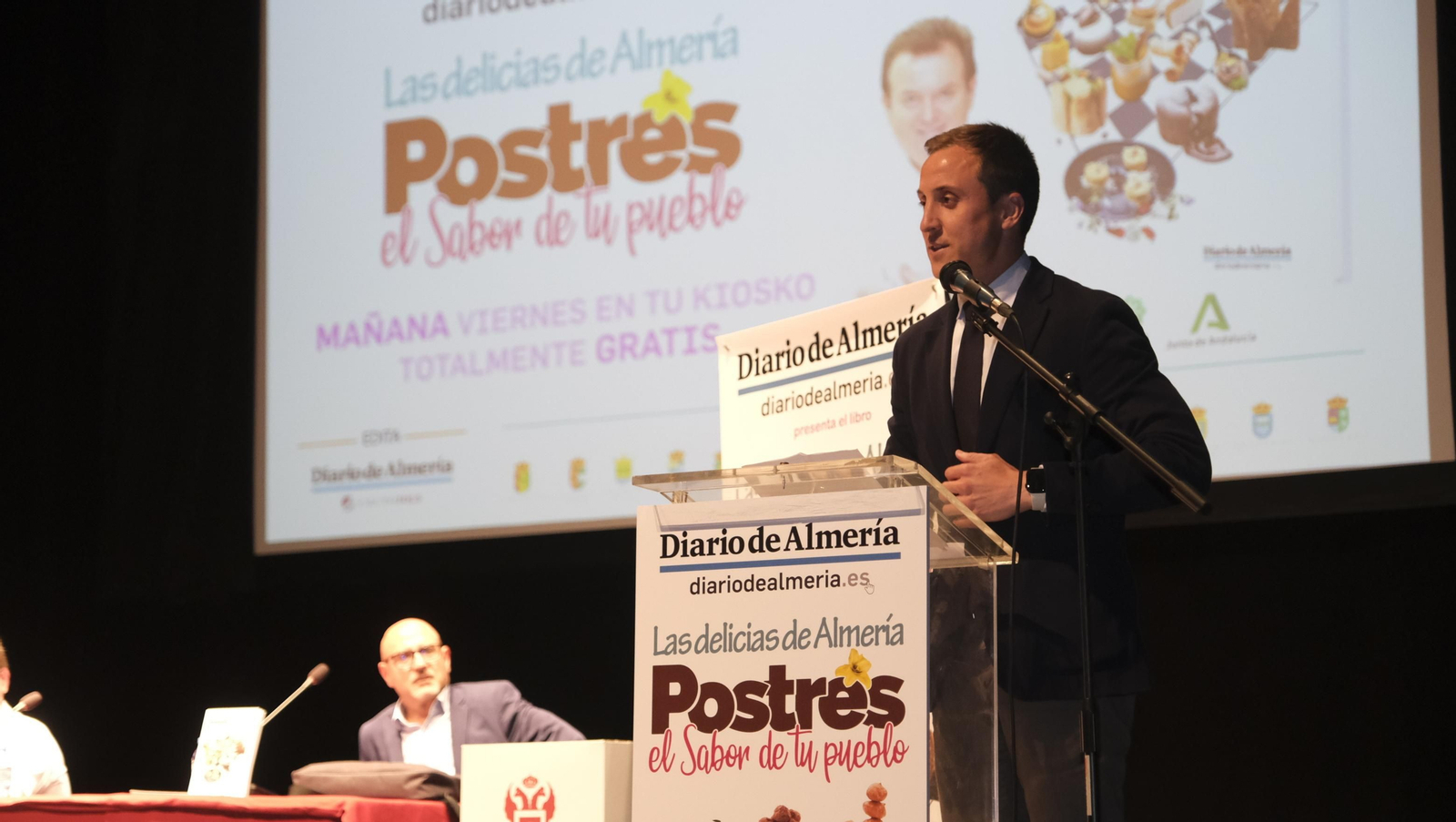 La presentación del libro de postres de Antonio Carmona, en imágenes