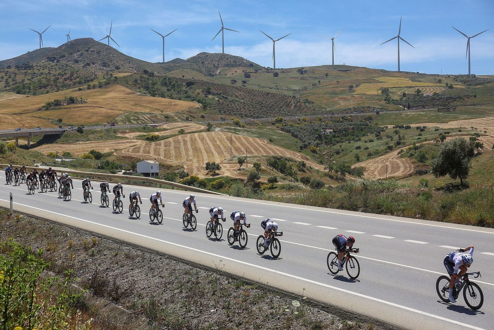 Las fotos de la etapa Mijas-Zahara de la Sierra de la Vuelta a Andalucía