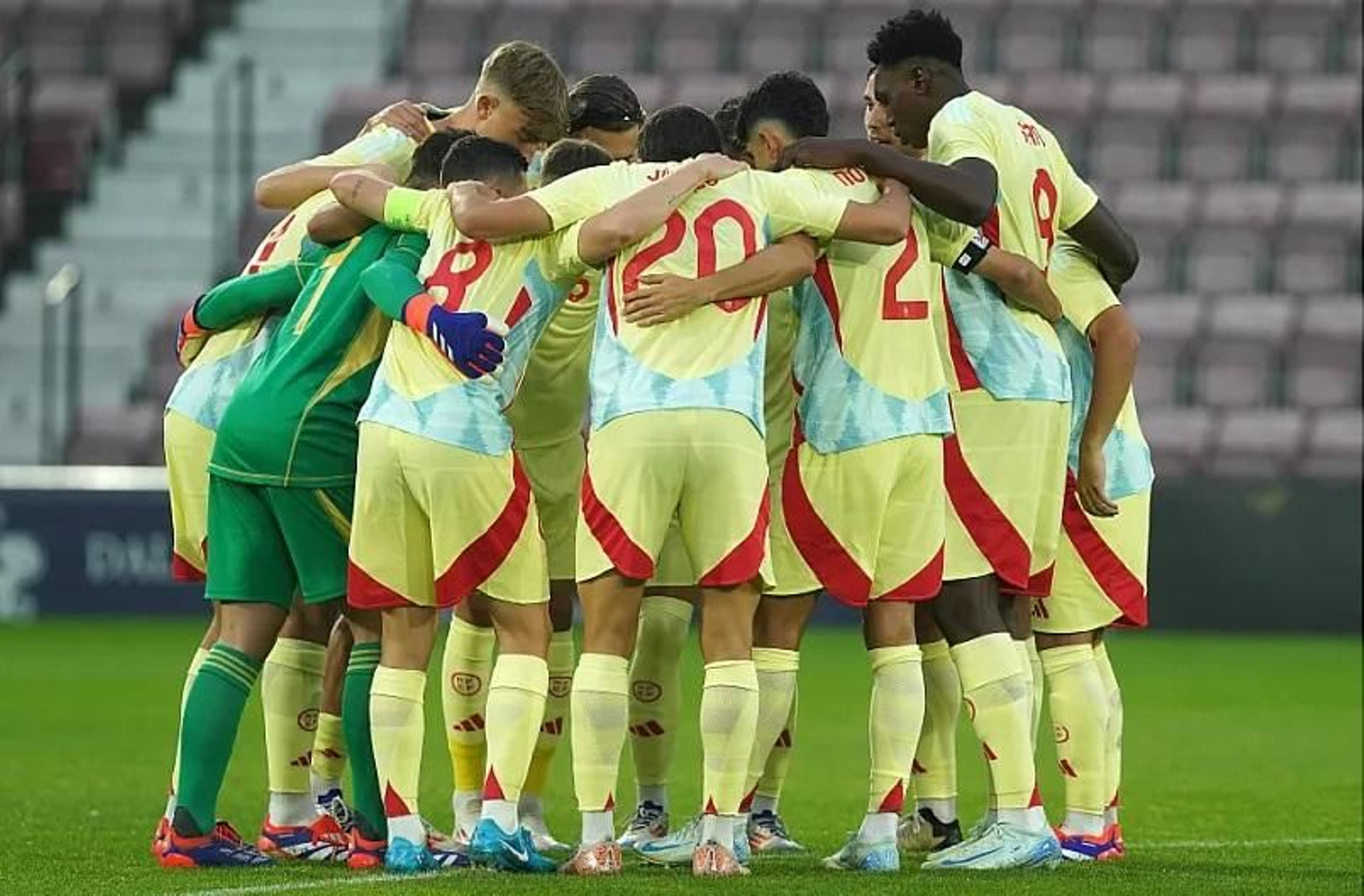 Dean Huijsen, goleador con España sub 21