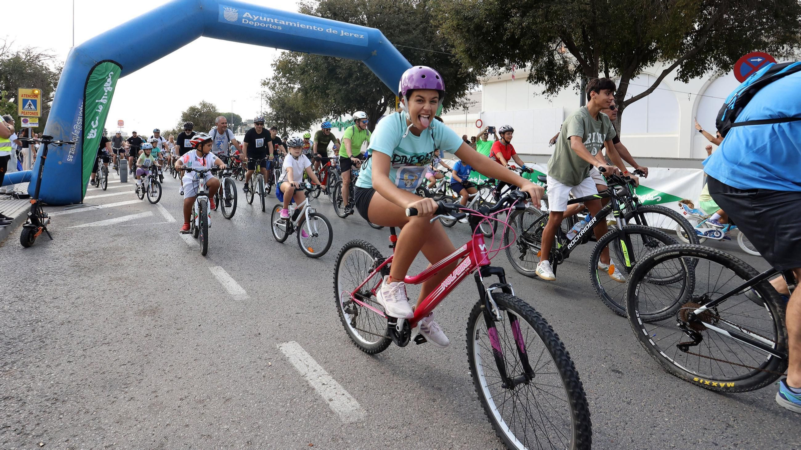 Búscate en el Día de la Bici Amistad por Jerez