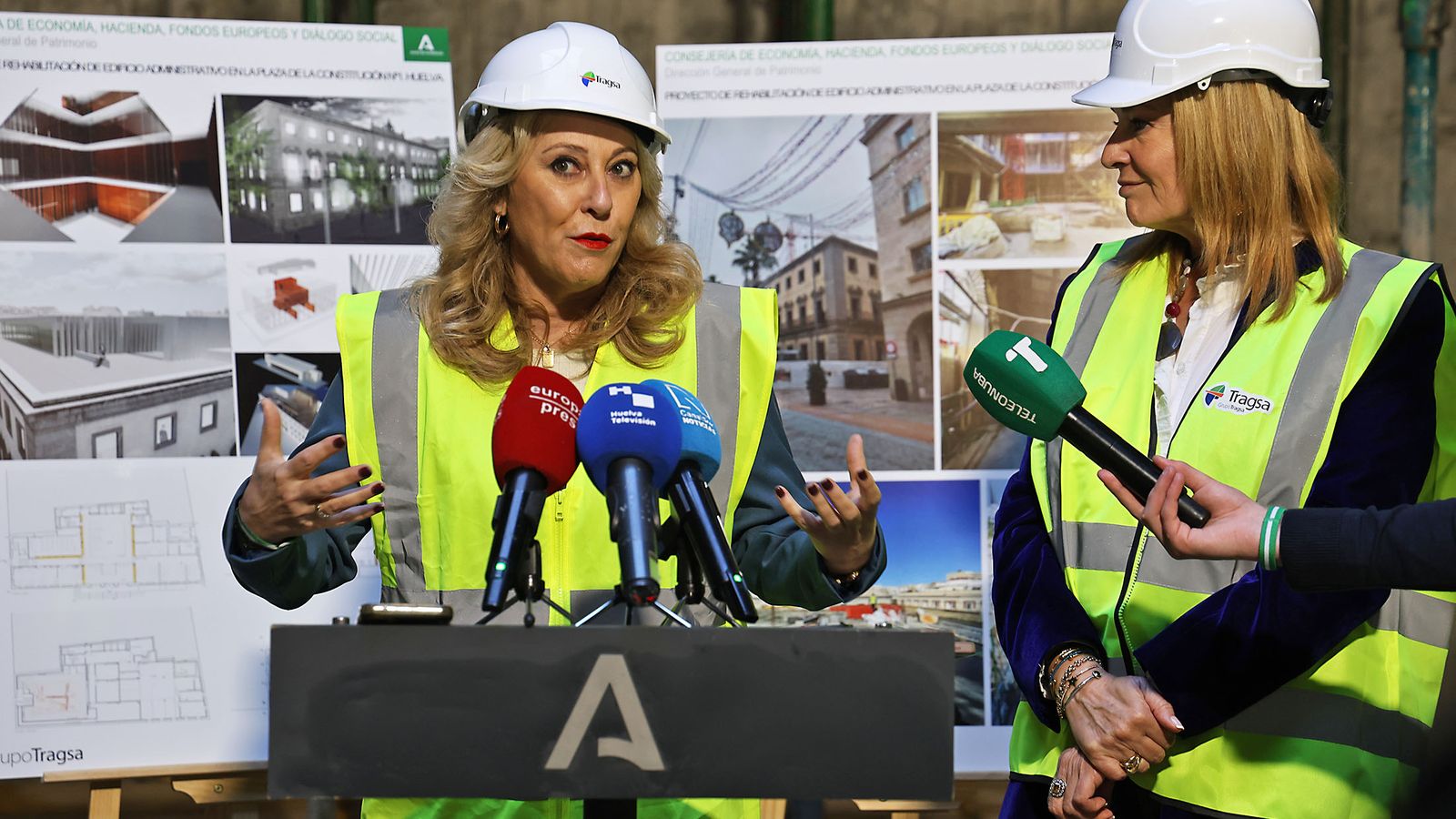  la consejera de Economía, Hacienda, Fondos Europeos y Diálogo Social, y portavoz de la Junta de Andalucía, Carolina España.