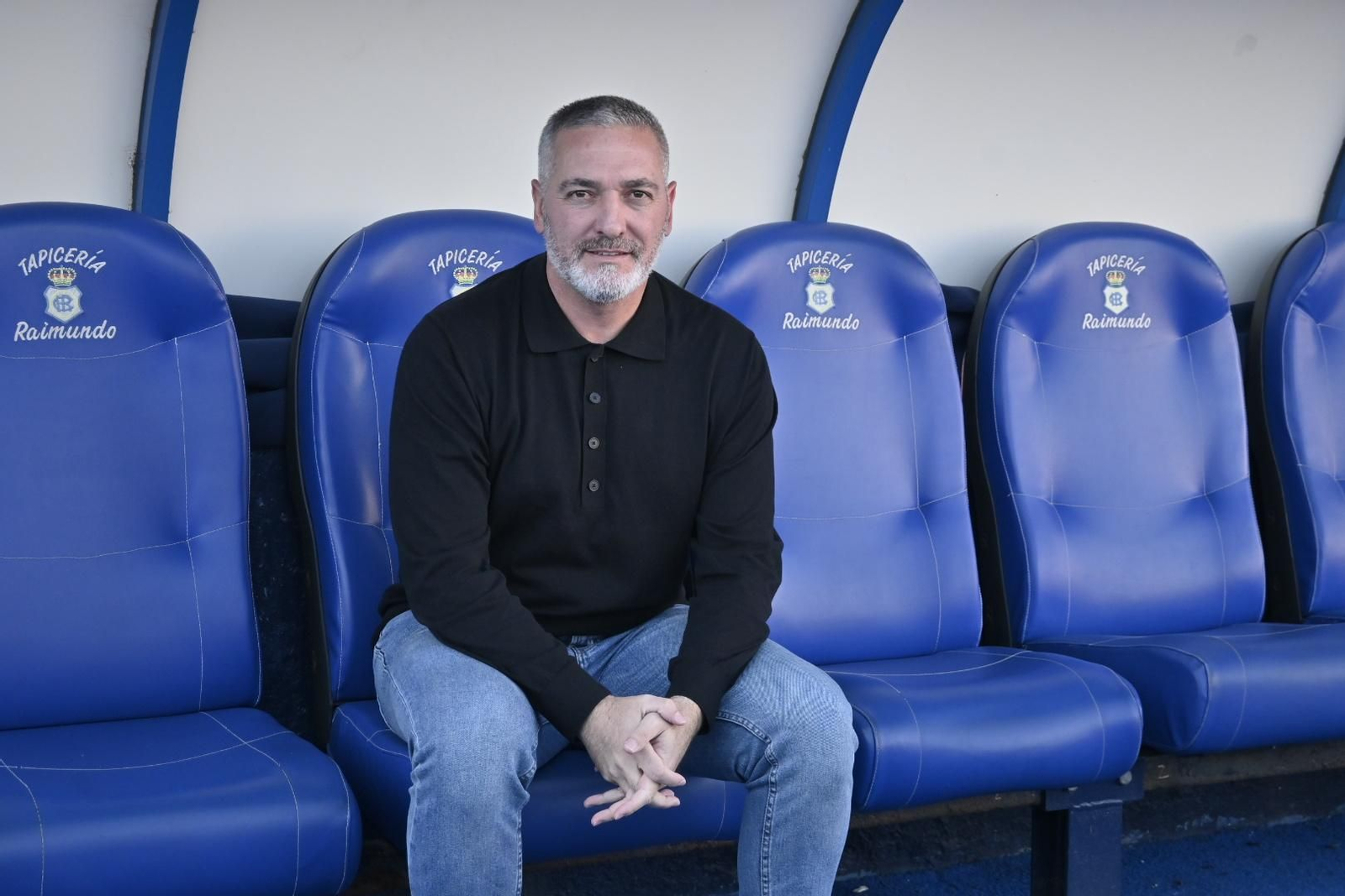Imágenes de la presentación de Arzu como nuevo entrenador del Recreativo de Huelva