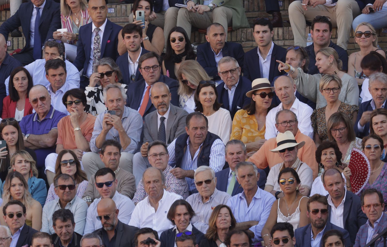 Las imágenes de la corrida de los Victorinos en la Maestranza de Sevilla