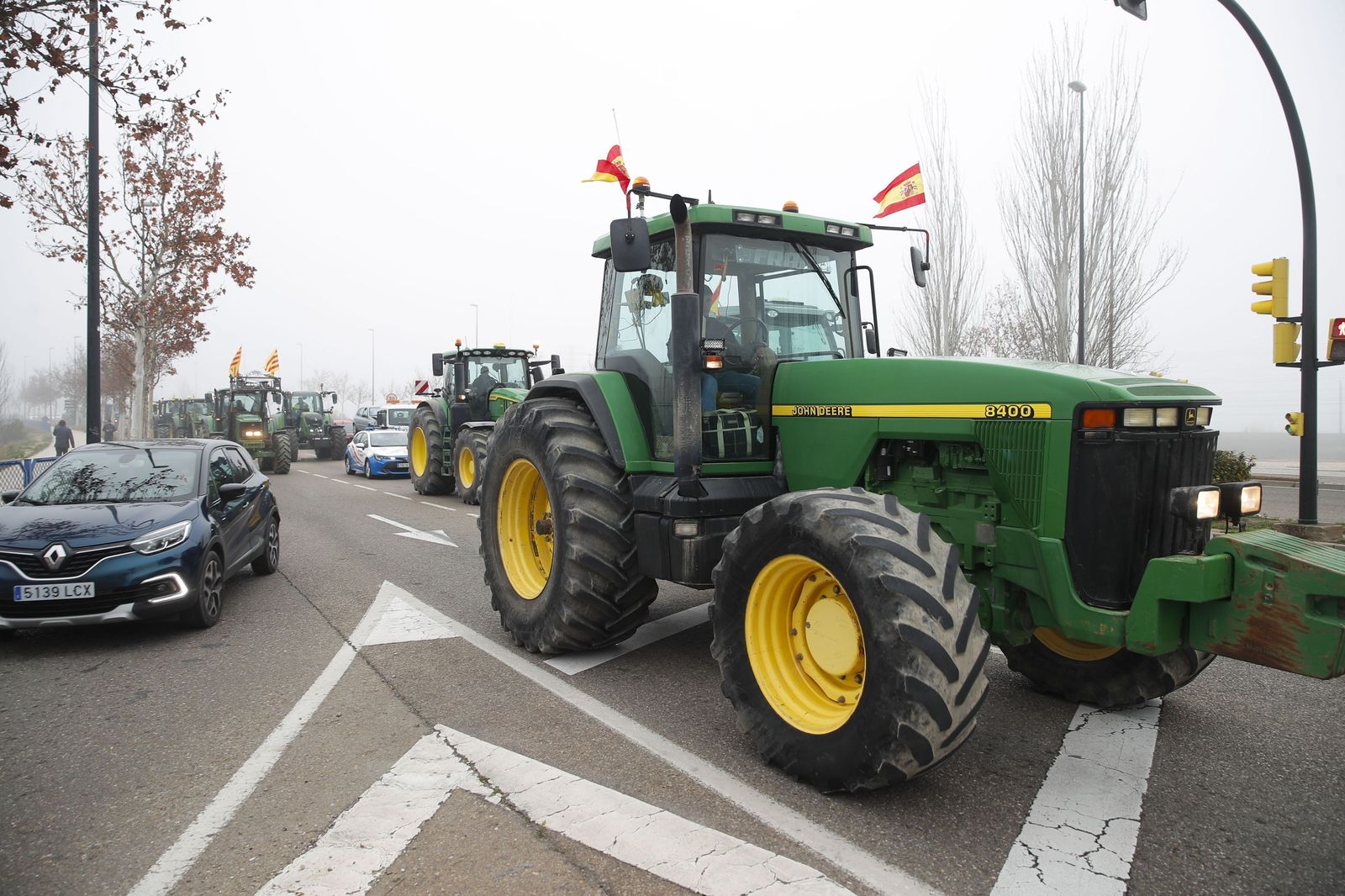 Las imágenes de la tractorada por las carreteras españolas: el campo para las principales vías