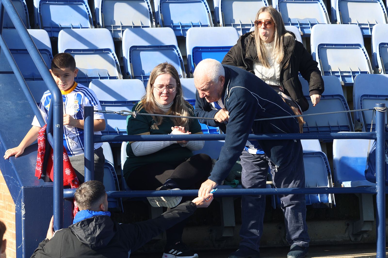 Búscate en las gradas del Nuevo Colombino durante el Recre-Estepona