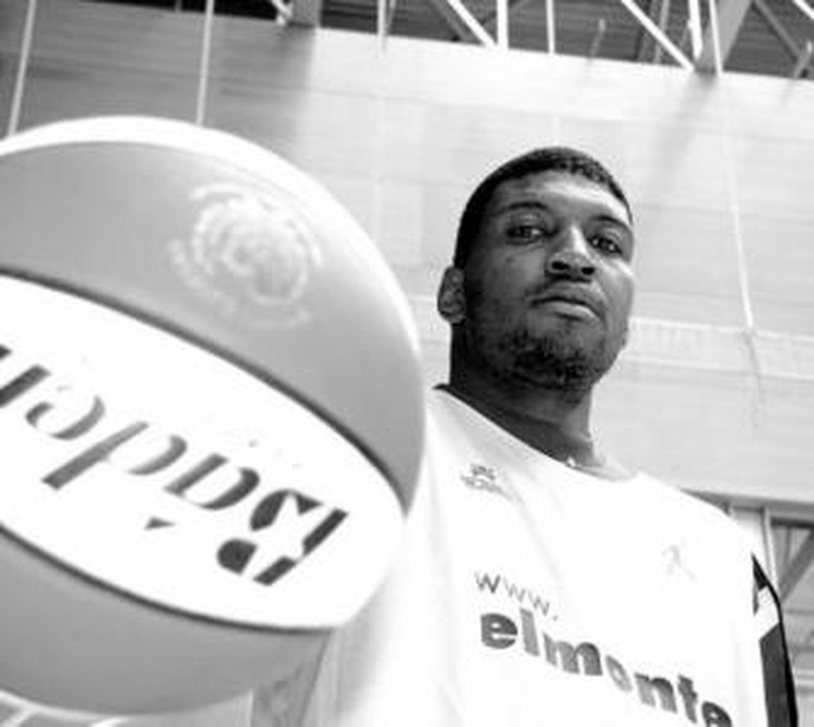 Marvin Stone, durante su etapa en el Ciudad de Huelva.