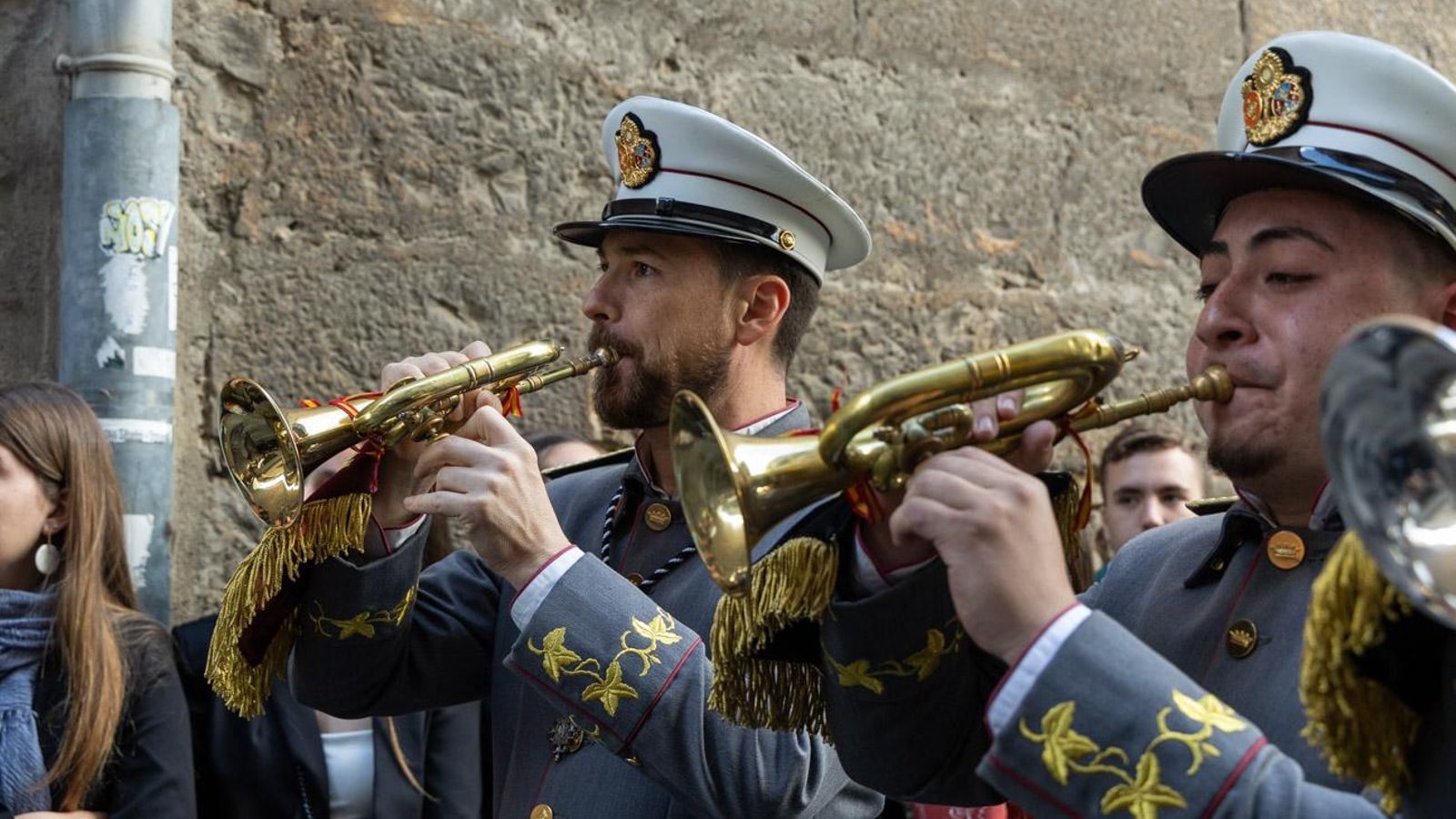 Los jiennenses se recrean con la cofradía de los Estudiantes un nuevo Lunes Santo