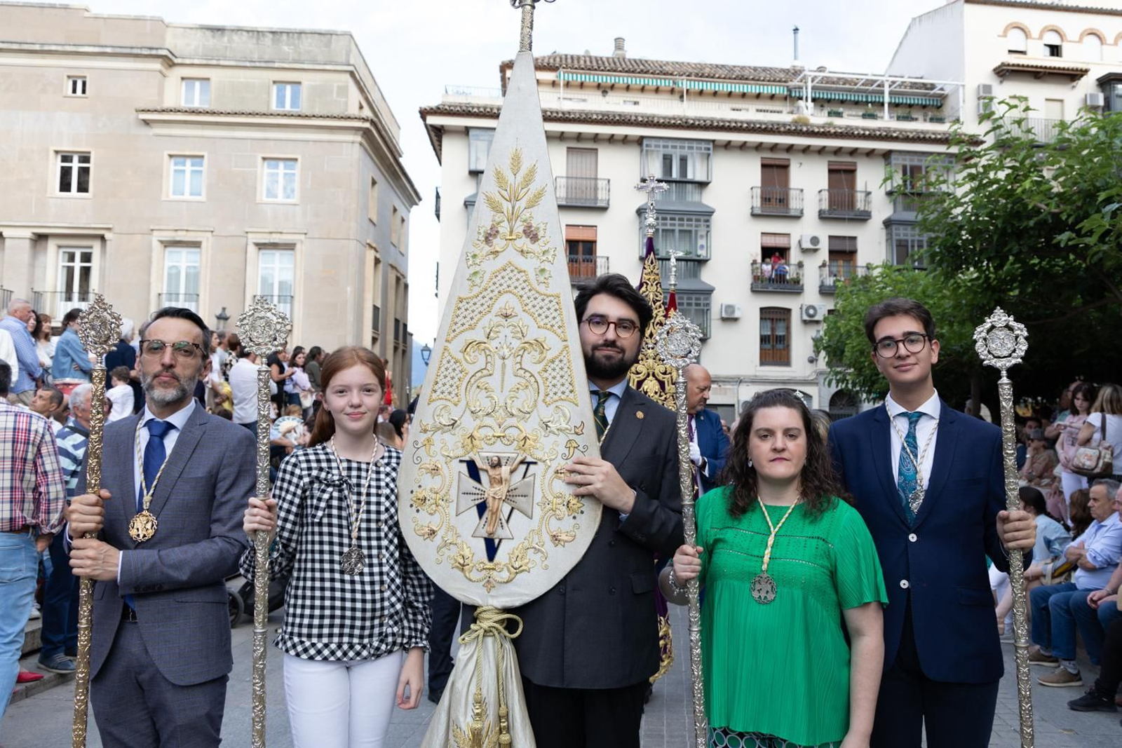 Así ha procesionado la Virgen de la Capilla por Jaén en su día grande.