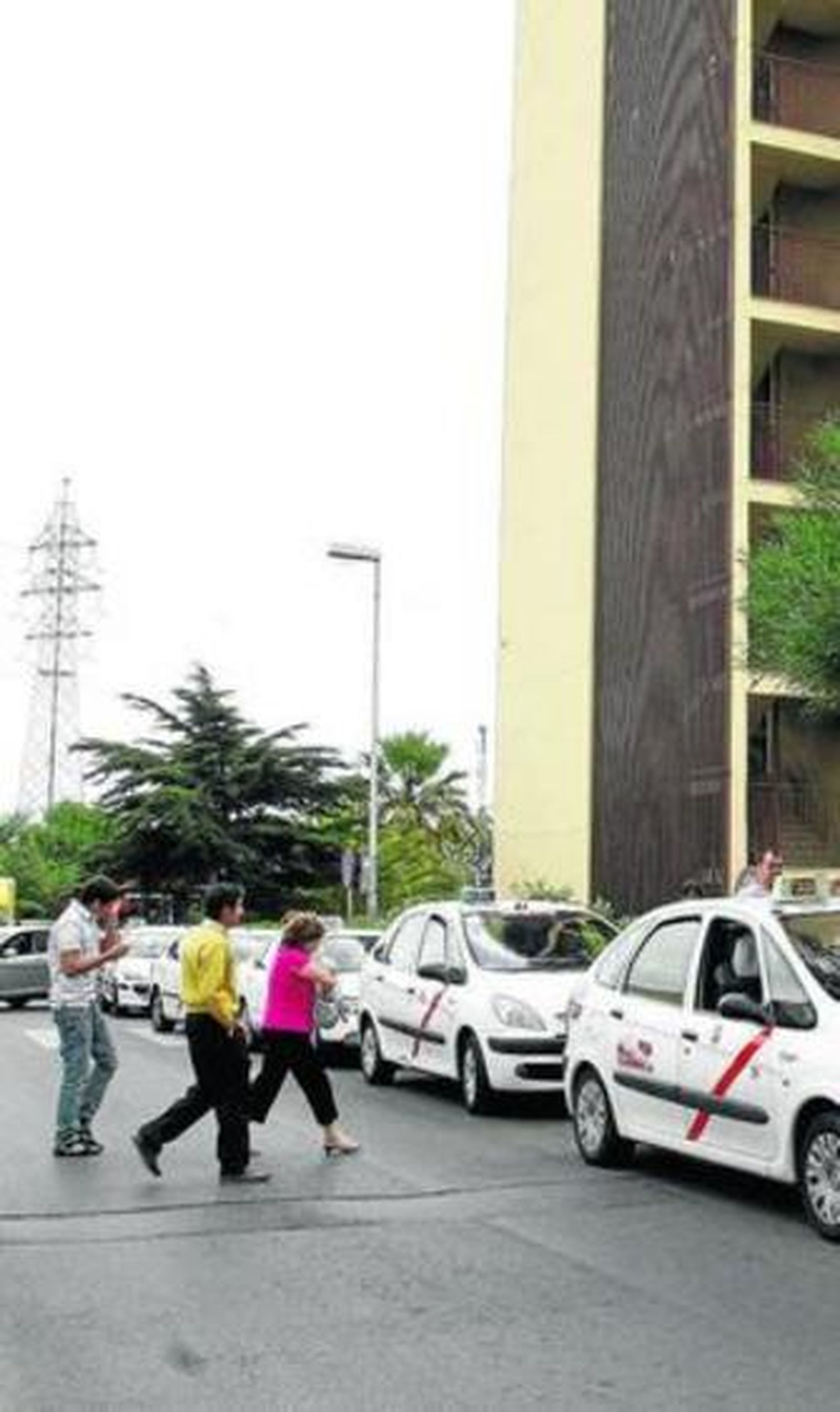 Aún queda por resolver el uso de las paradas de Torrecárdenas.