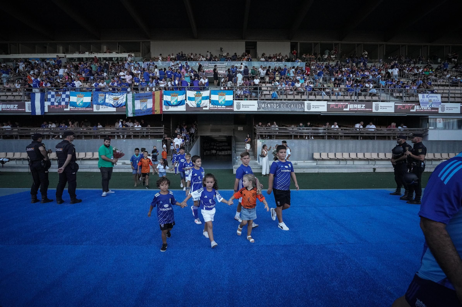 Búscate en el del partido del Xerez CD - UCAM