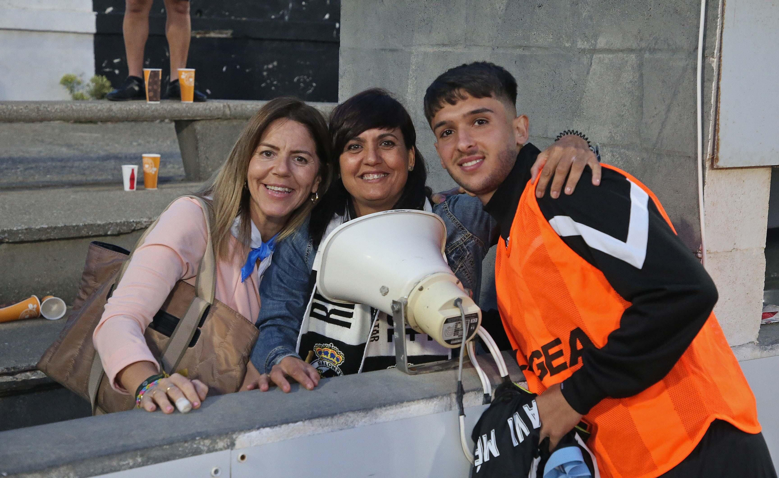 Búscate durante el Balona - Rayo Majadahonda en el estadio municipal de La Línea