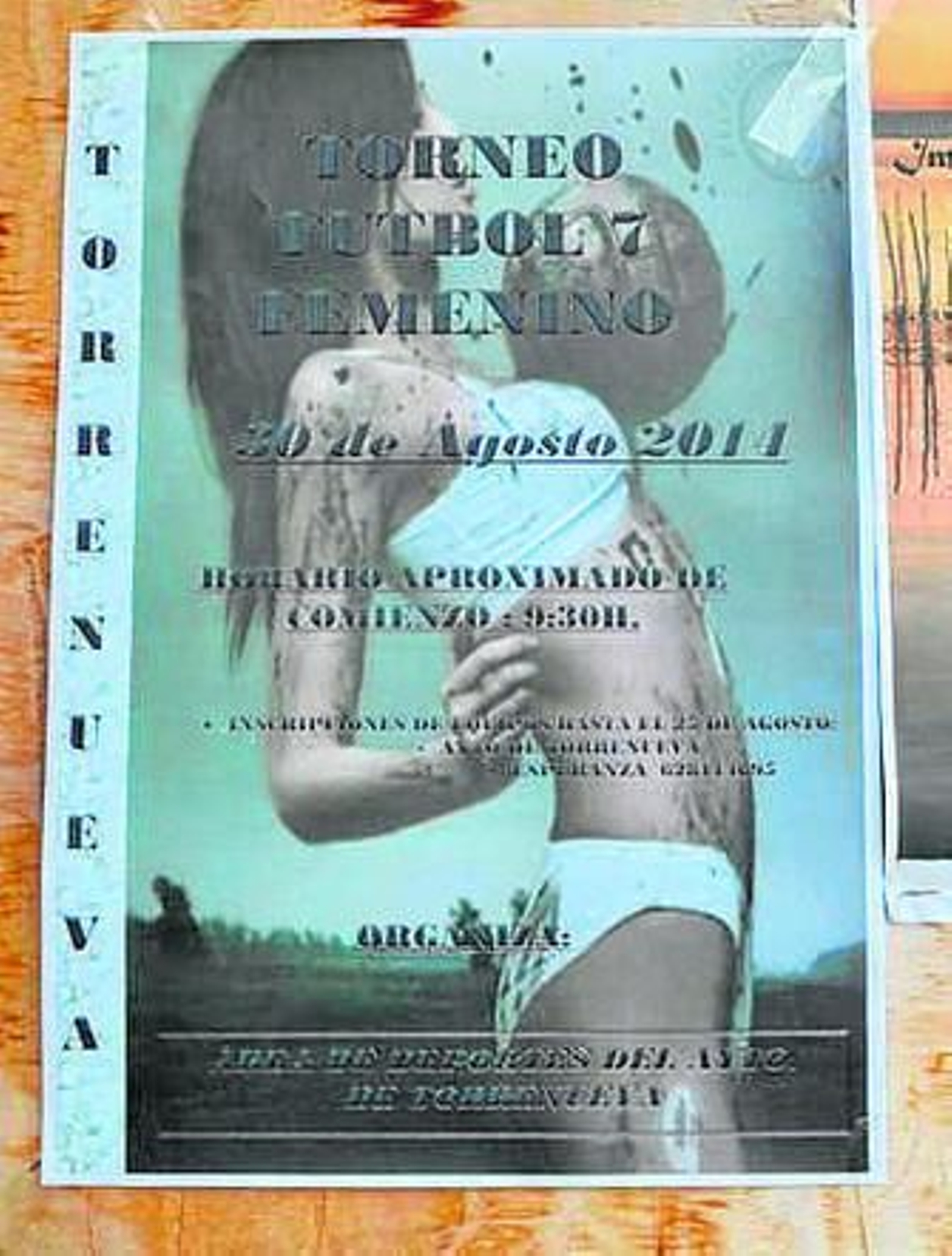 El cartel situado en Torrenueva.