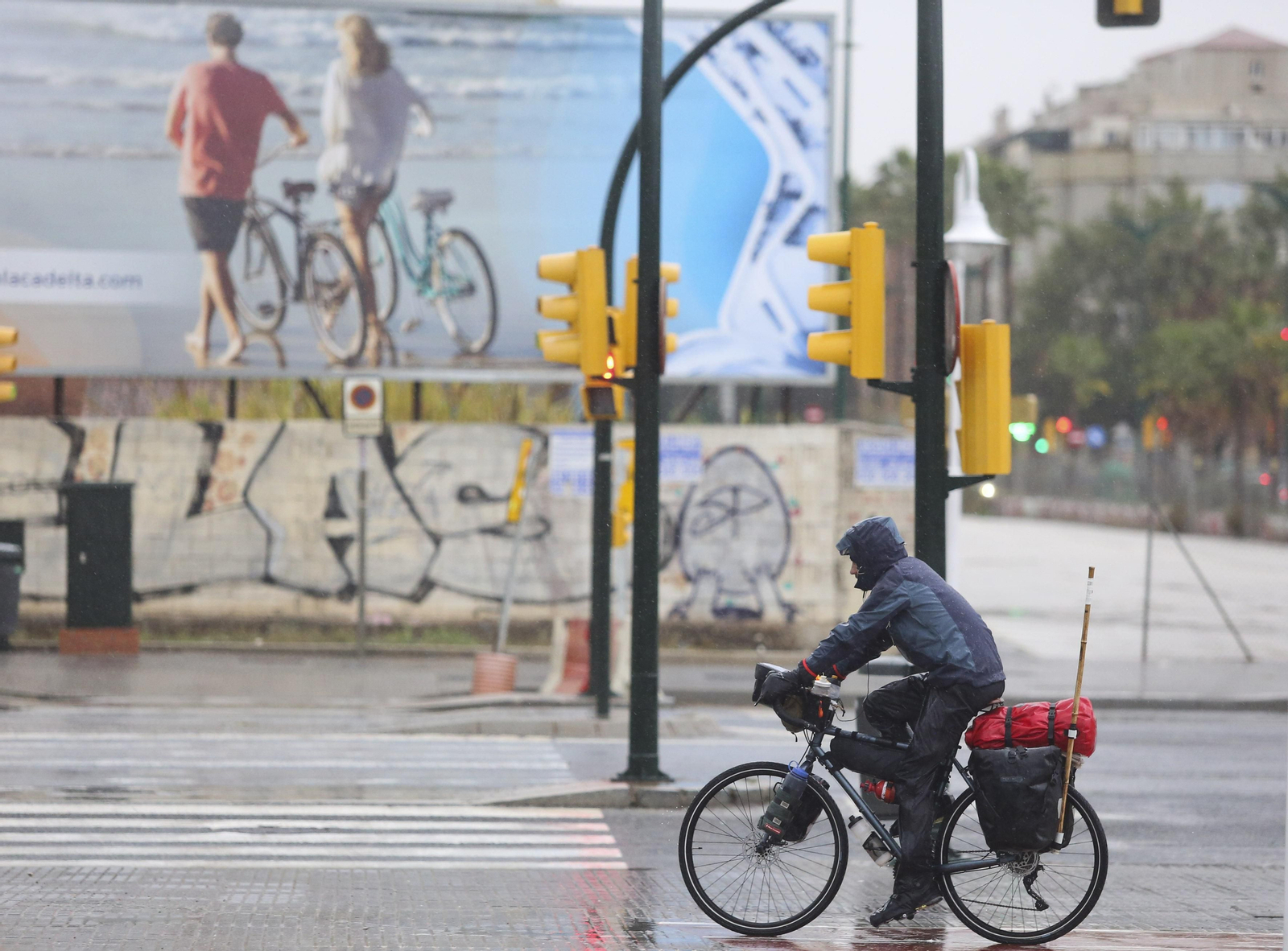 Las estampas que está dejando la lluvia en Málaga