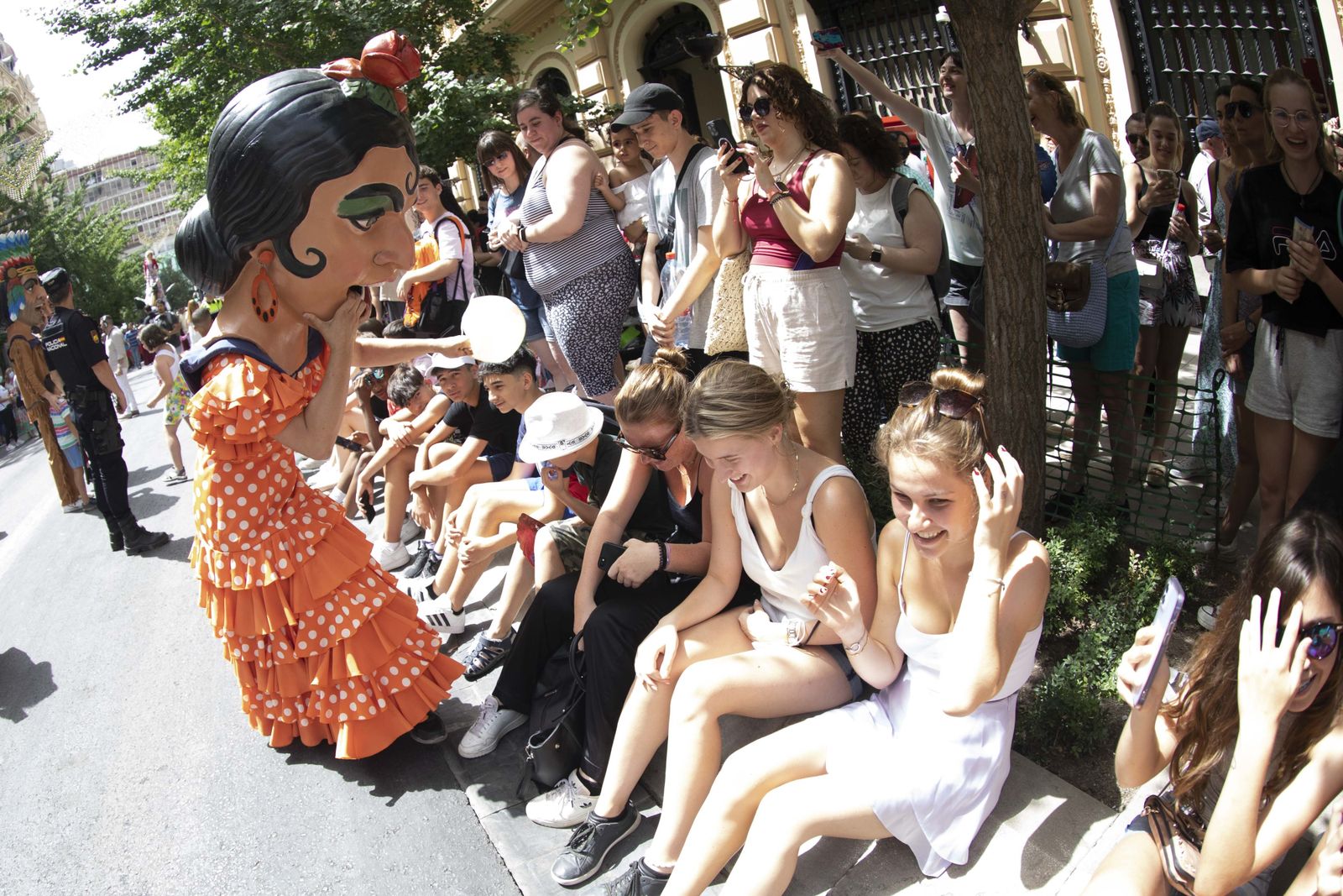 El regreso de la Tarasca a las calles de Granada, en imágenes