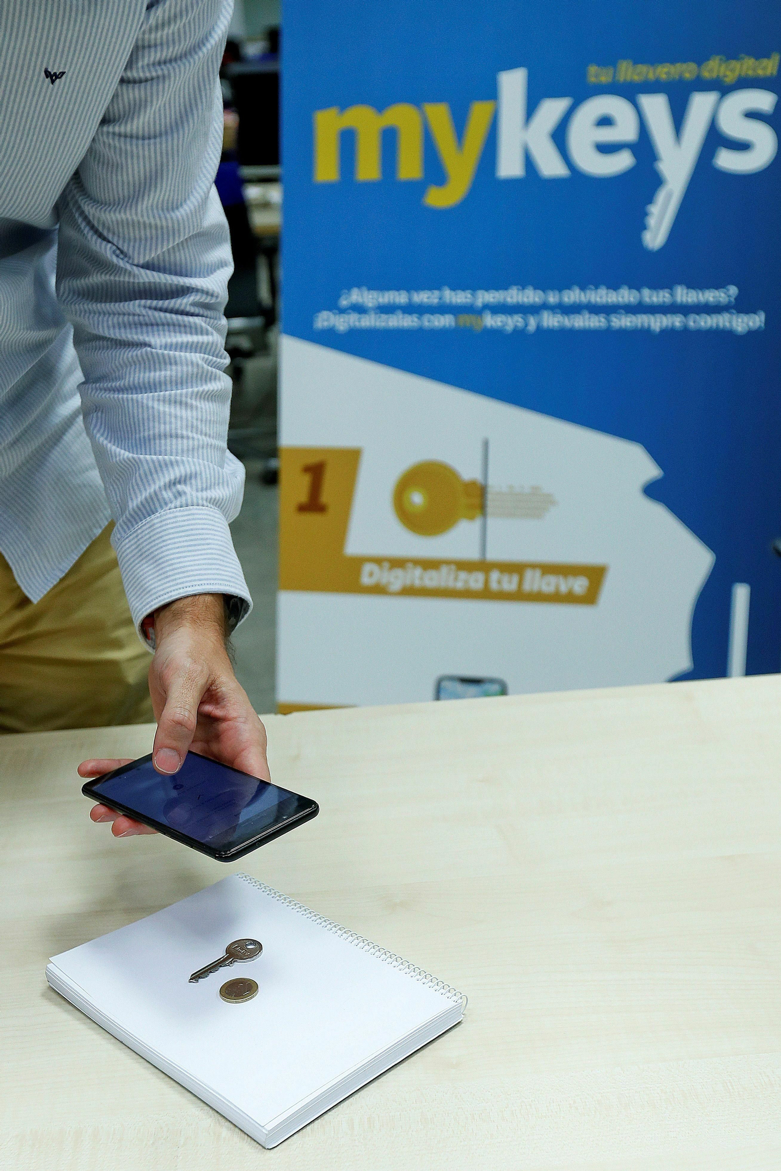 Un demostración del sistema que usa Mykeys. Un demostración del sistema que usa Mykeys.