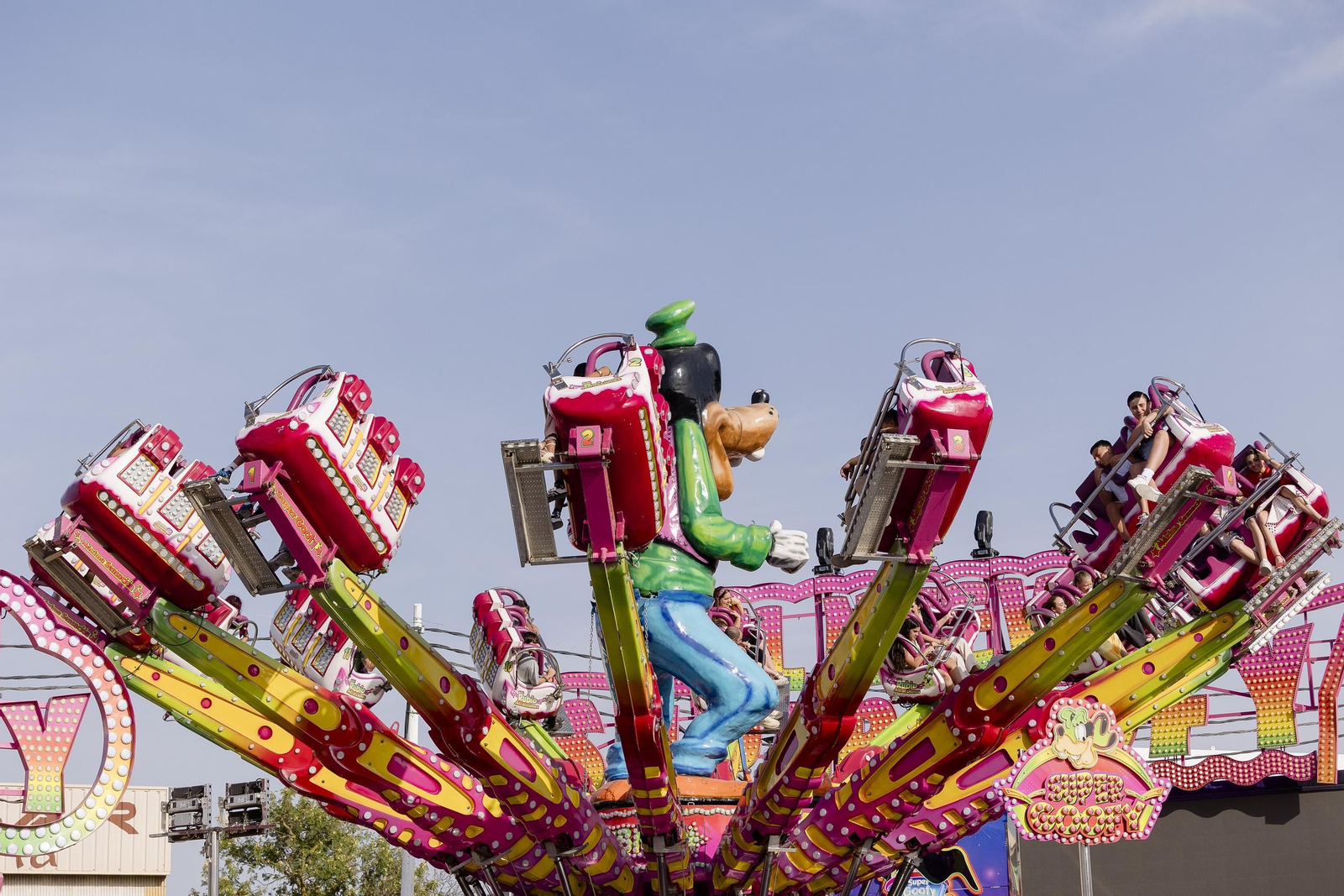 Búscate en las imágenes del domingo en la feria de Chiclana