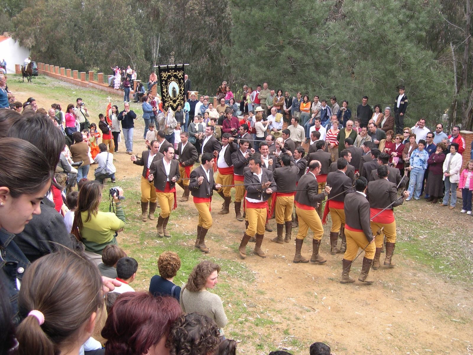 Baile de la Danza de las Espadas de Obejo.