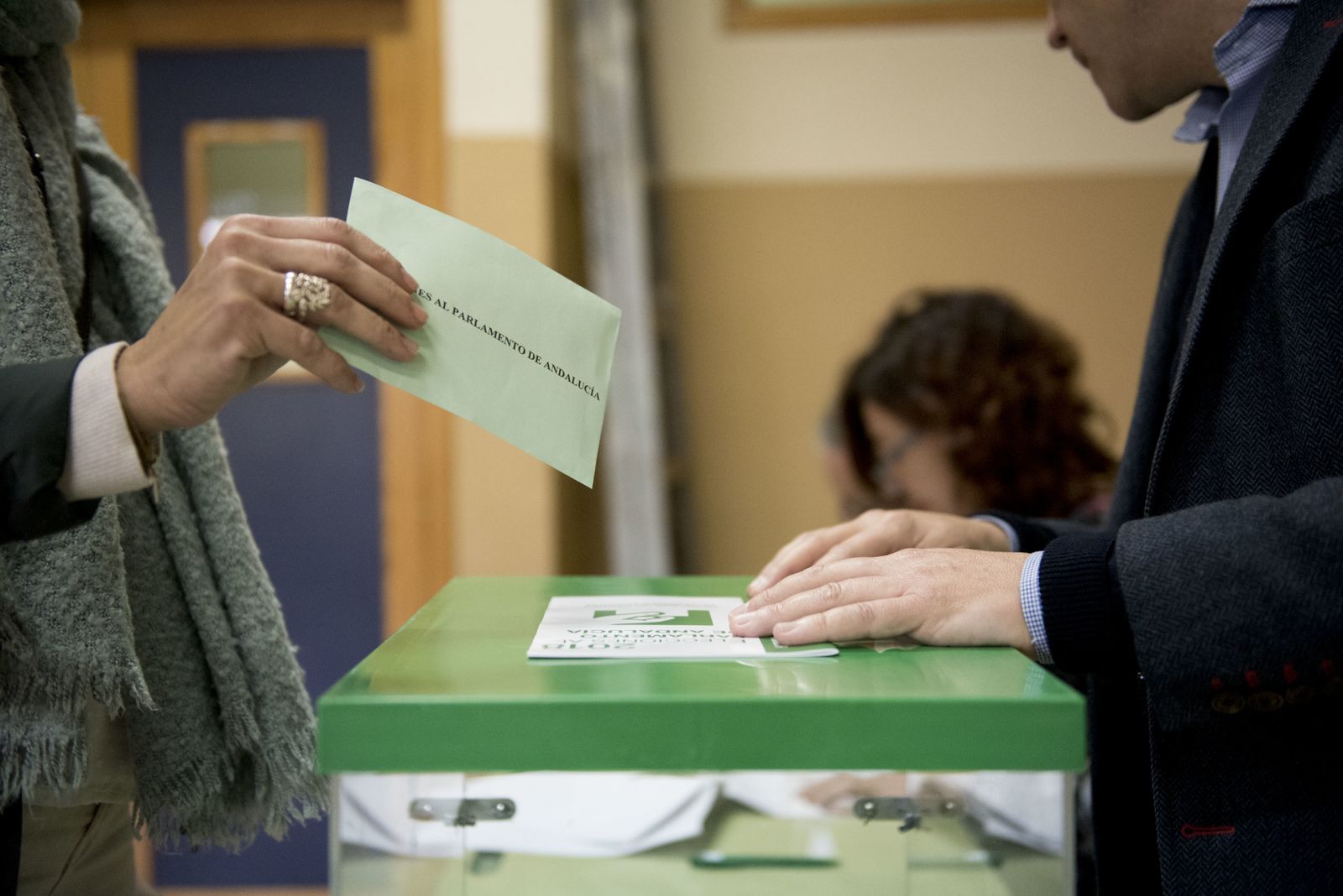 Los granadinos votan en el 2-D