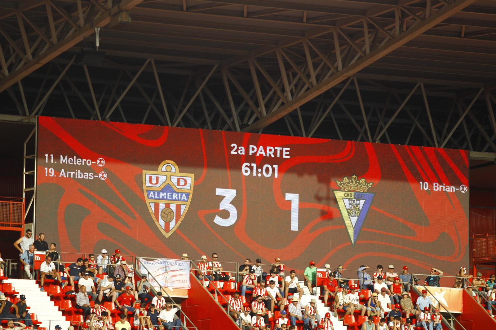 Imágenes de la gran victoria del Almería ante el Cádiz por 6 a 1