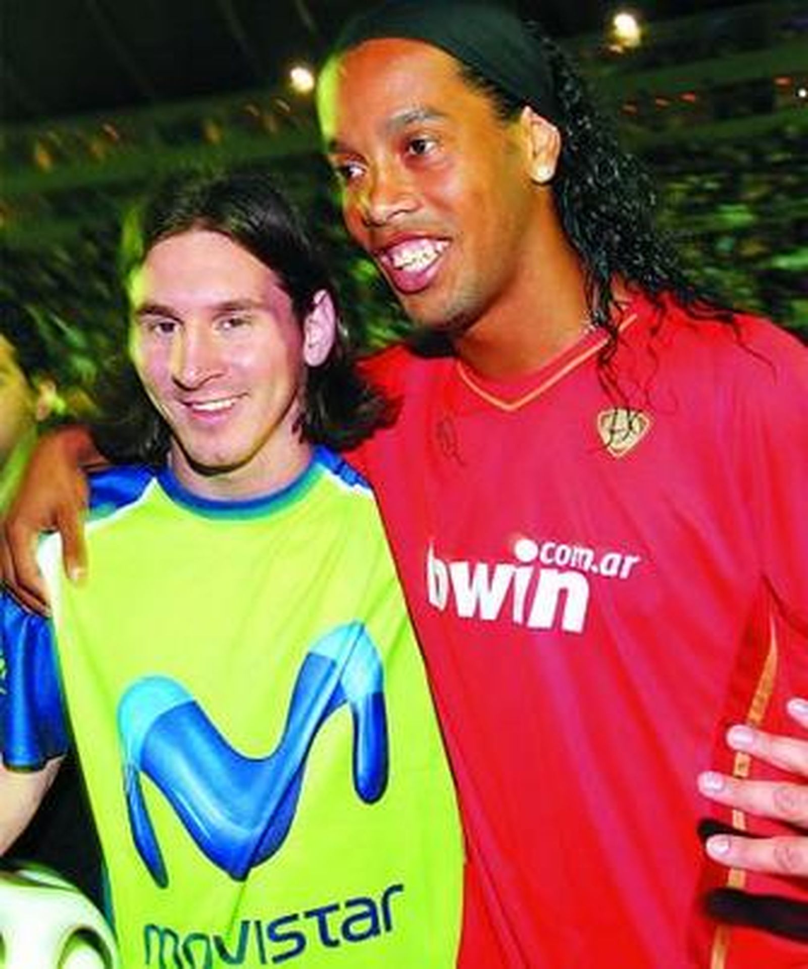 Messi y Ronaldinho, en el partido benéfico del pasado miércoles.