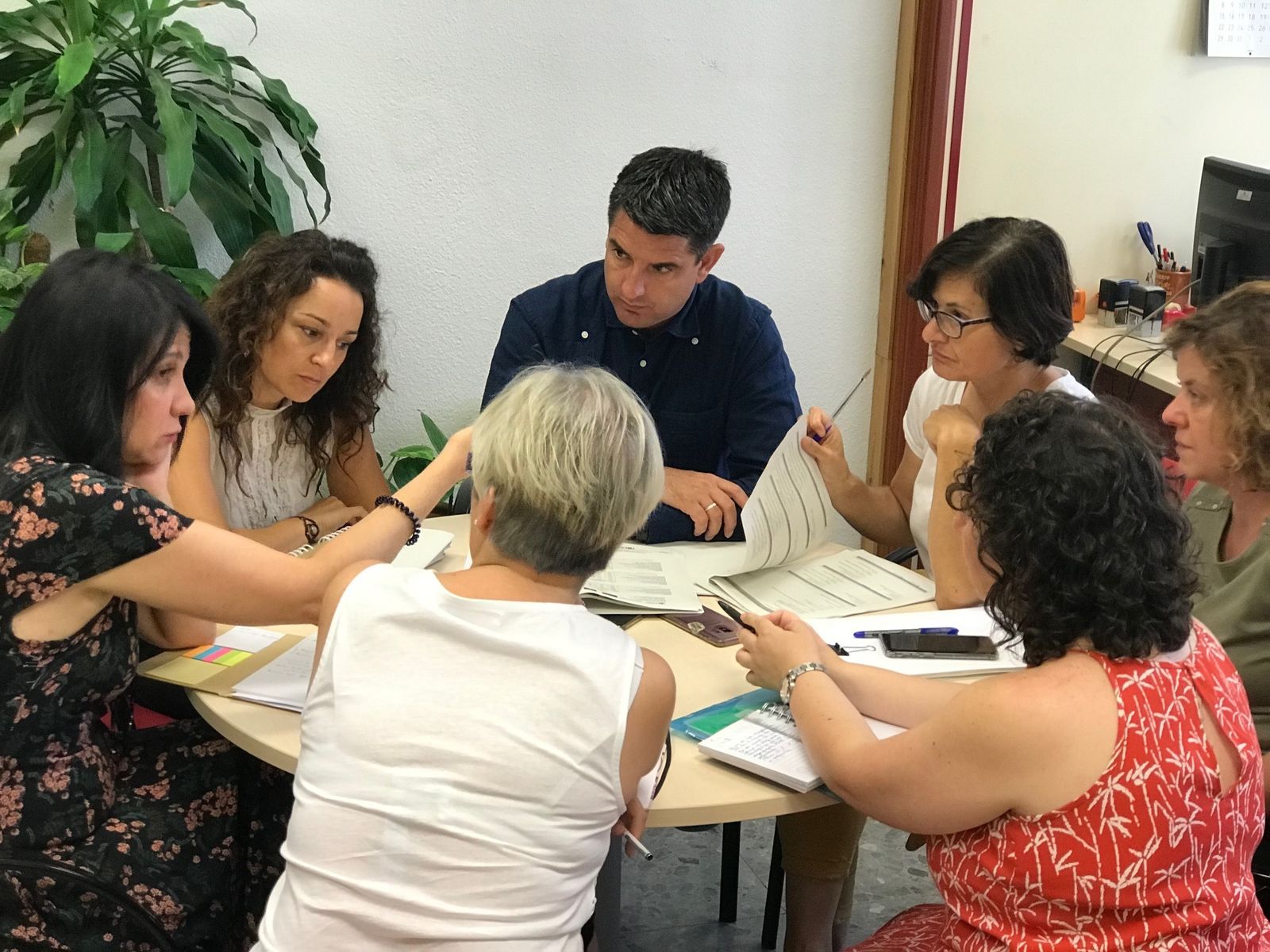 Reunión de IU con Niños del Sur