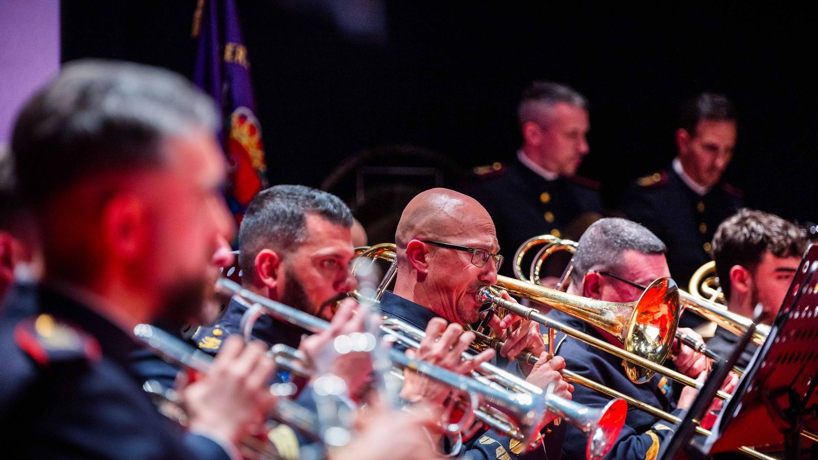 Homenaje al Rey en forma de concierto: la banda de Tercio Sur conmemora el X aniversario del reinado de Felipe VI Homenaje al Rey en forma de concierto: la banda de Tercio Sur conmemora el X aniversario del reinado de Felipe VI