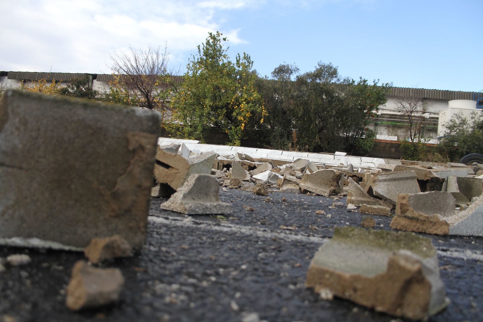 Consecuencias del temporal de lluvia y viento a su paso por la capital
