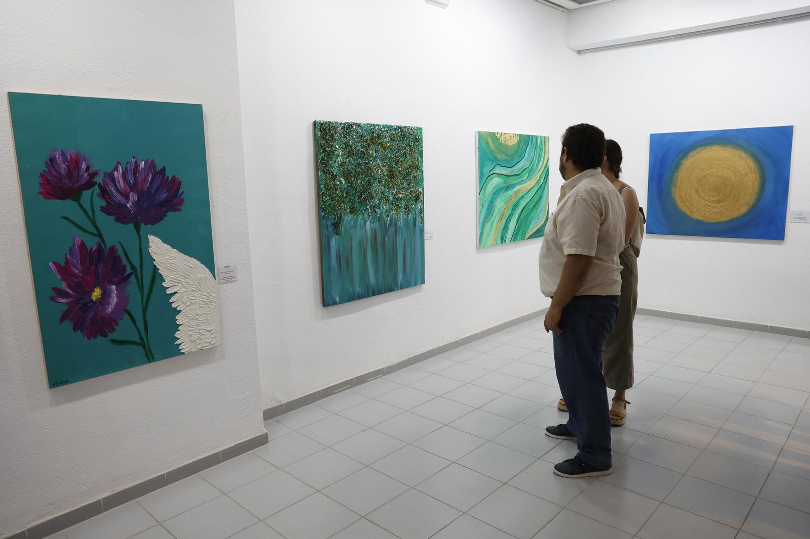 Cristina Harillo inaugura su exposición más personal en el centro de Algeciras