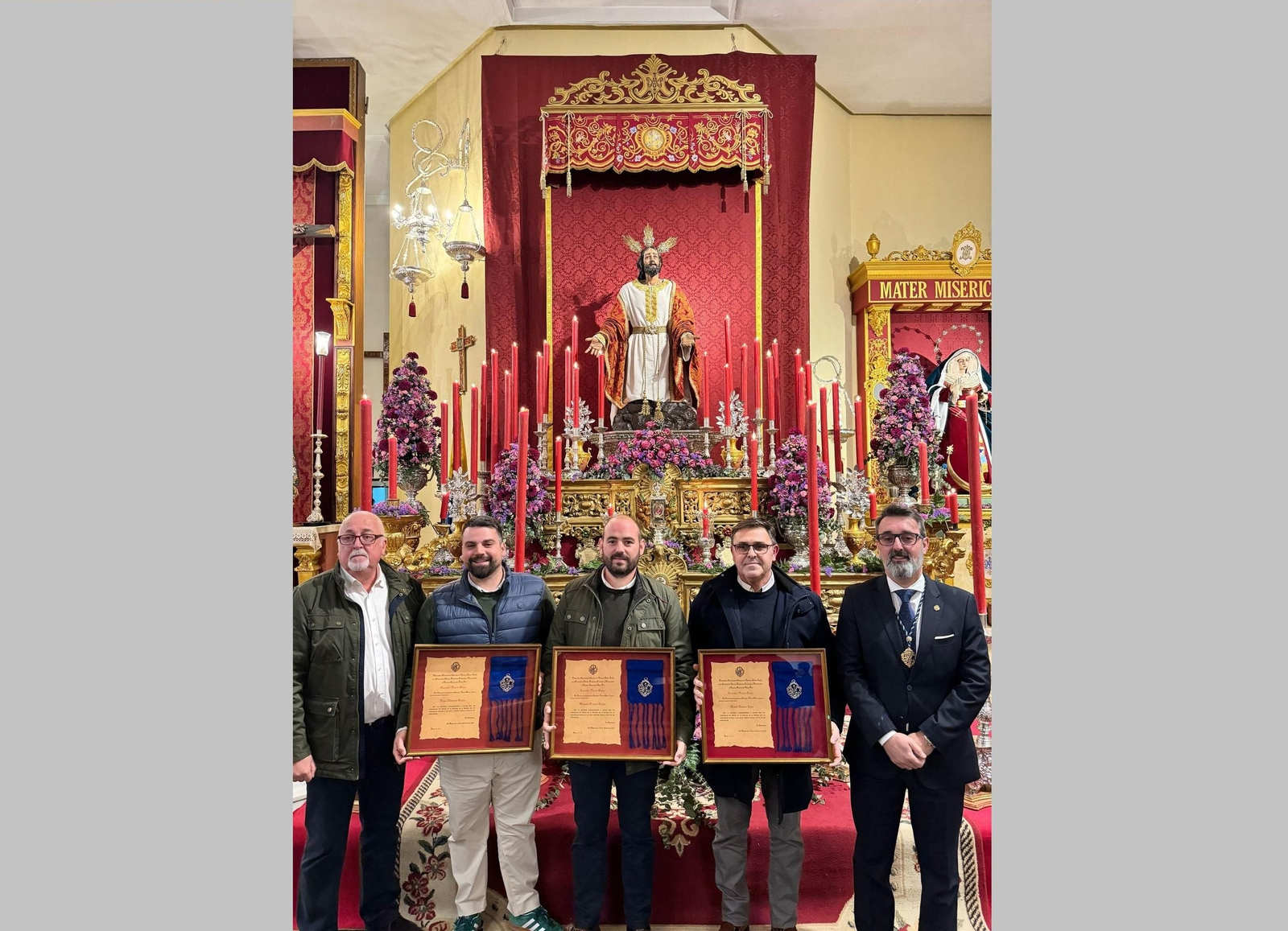 Entrega de la faja de honor en la Hermandad del Huerto.