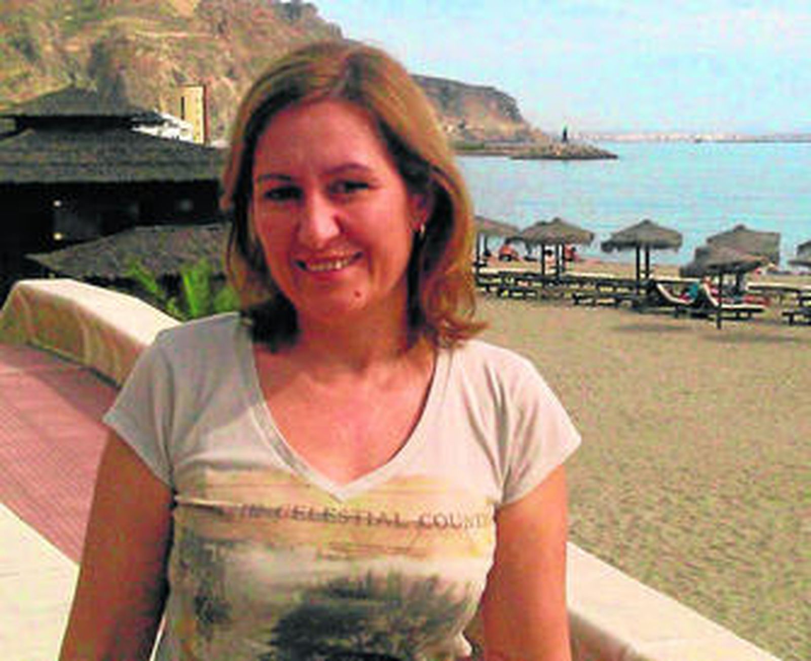 María Ángeles Lonardi participa en este poemario titulado 'Cuatro poetas'.