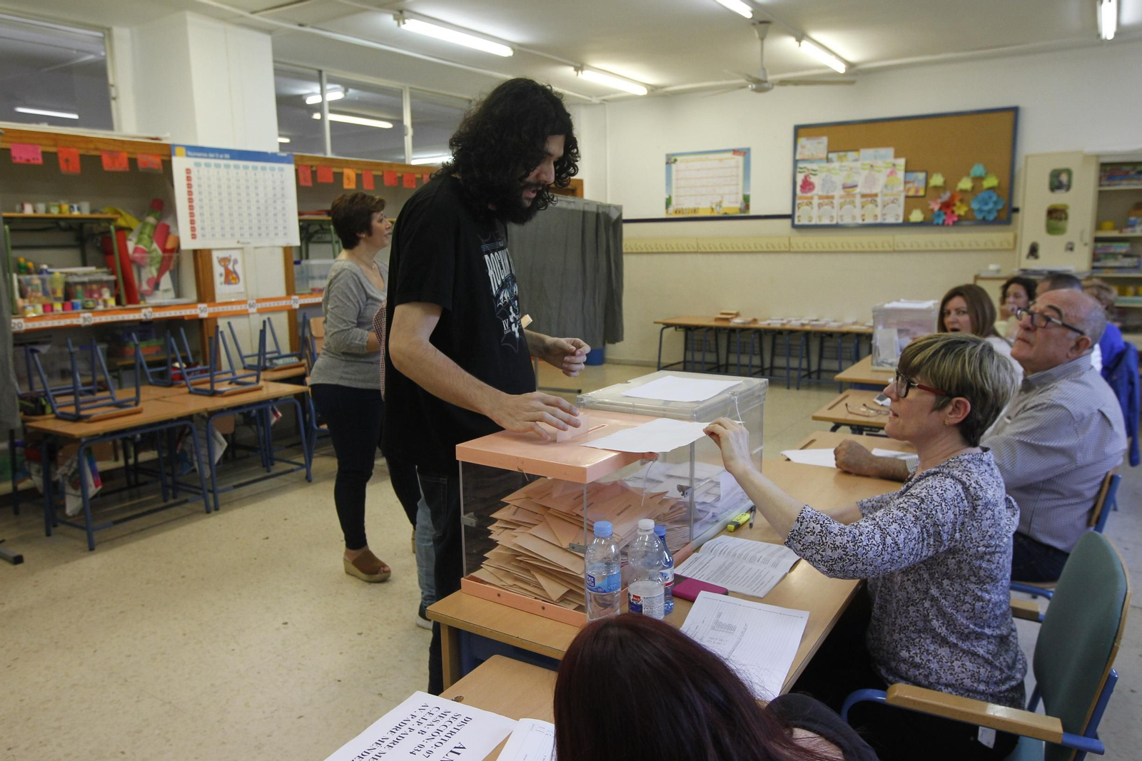 Fotogalería votaciones Elecciones Generales 2019. Almería