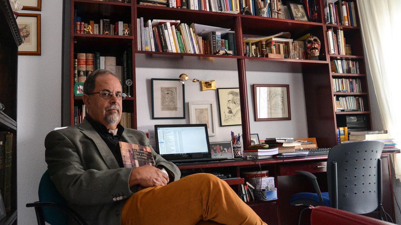 El comisario, José Antonio González Alcantud.