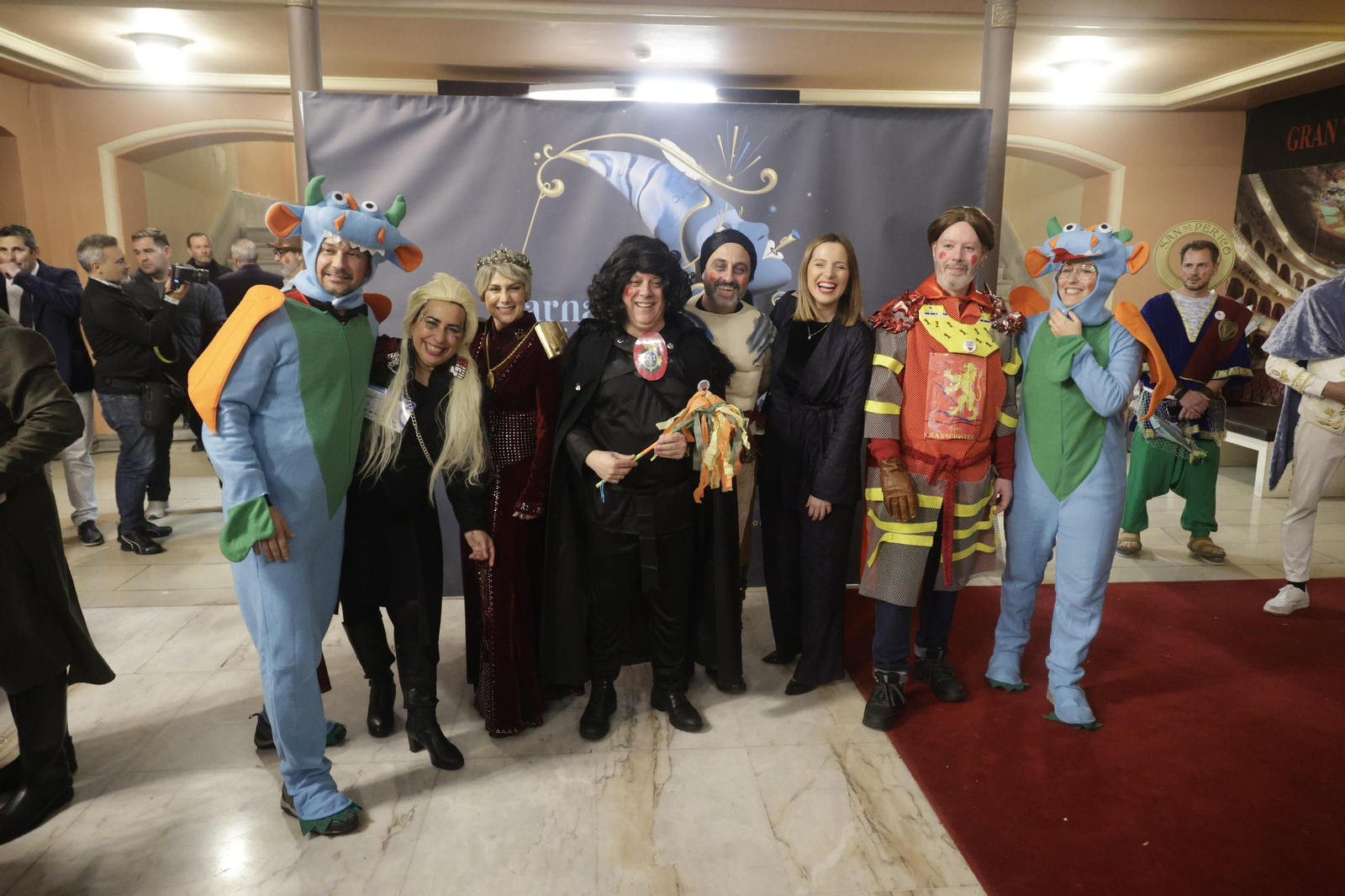 Búscate entre las mejores imágenes de la final del COAC 2024 del Carnaval de Cádiz