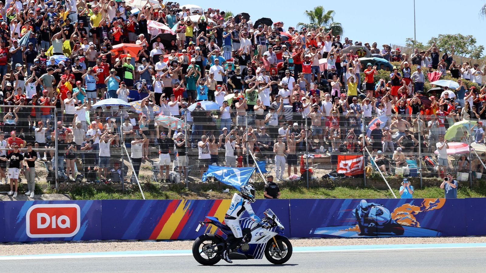 Búscate en el sábado del Gran Premio de España 2025 en el Circuito de Jerez - Ángel Nieto