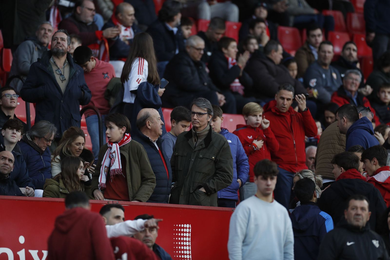 Búscate en las fotos del Sevilla FC - Alavés
