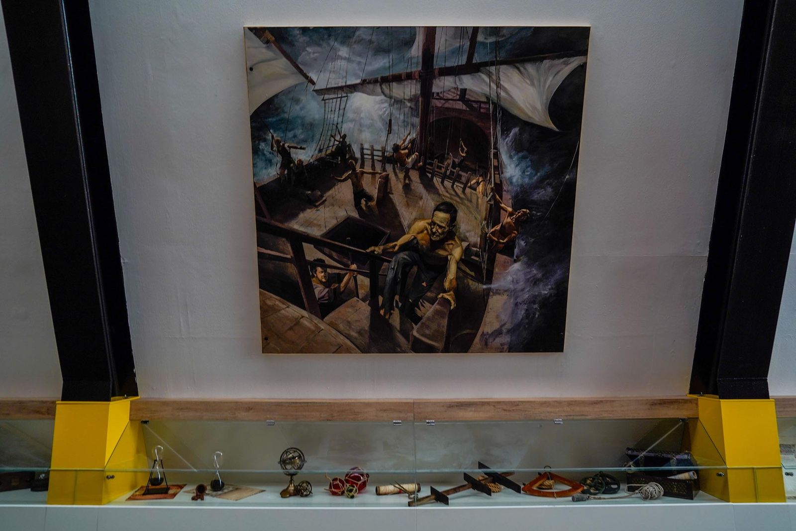 Imágenes de la visita guiada para dar a conocer las reformas realizadas en el Muelle de las Carabelas y su entorno