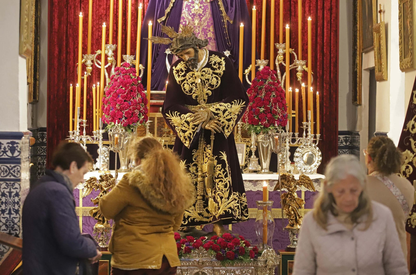 El Solemne besamanos a Jesús del Gran Poder de La Línea, en imágenes
