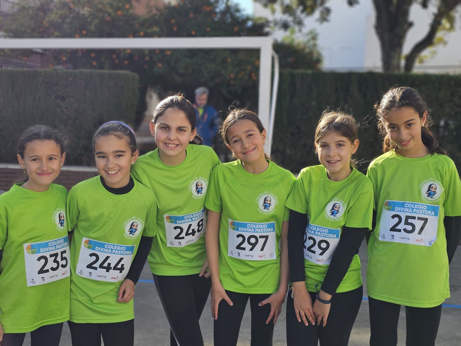 El colegio Divina Pastora de Córdoba celebra su II Carrera Mª Ana Mogas, en imágenes