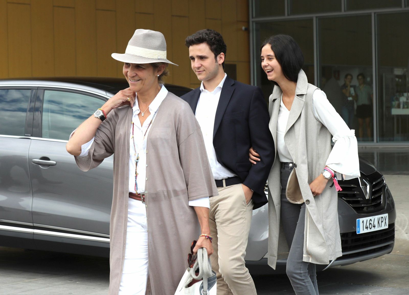 La infanta Elena está centrada en la educación de sus hijos Froilán y Victoria Federica.