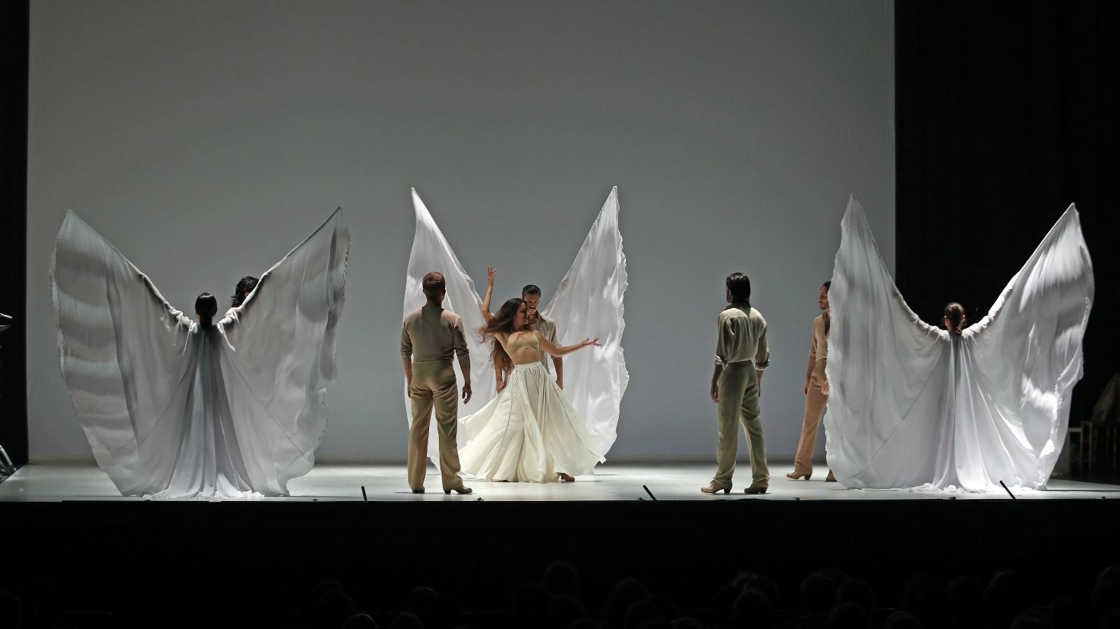 Un instante de la actuación del Ballet Flamenco de Andalucía
