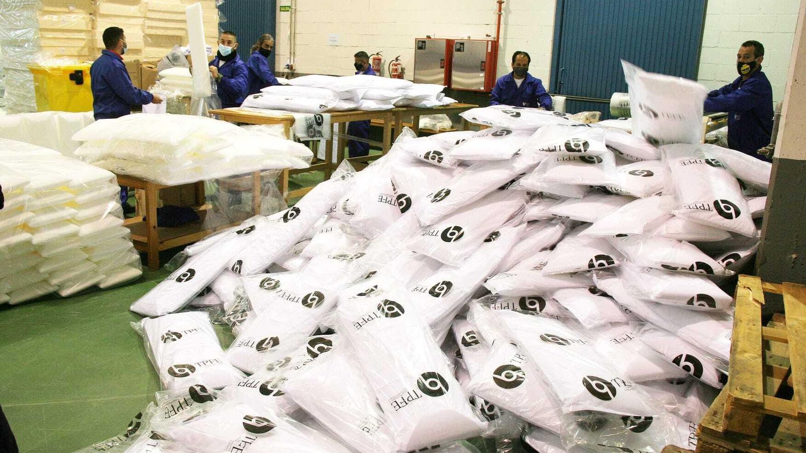Parte de los colchones y almohadas que se fabrican en la prisión. Parte de los colchones y almohadas que se fabrican en la prisión.