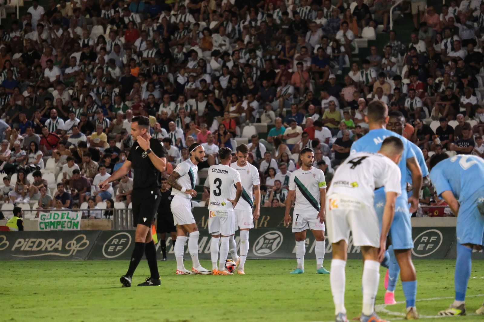 La derrota del Córdoba CF ante el Ibiza en El Arcángel, en imágenes