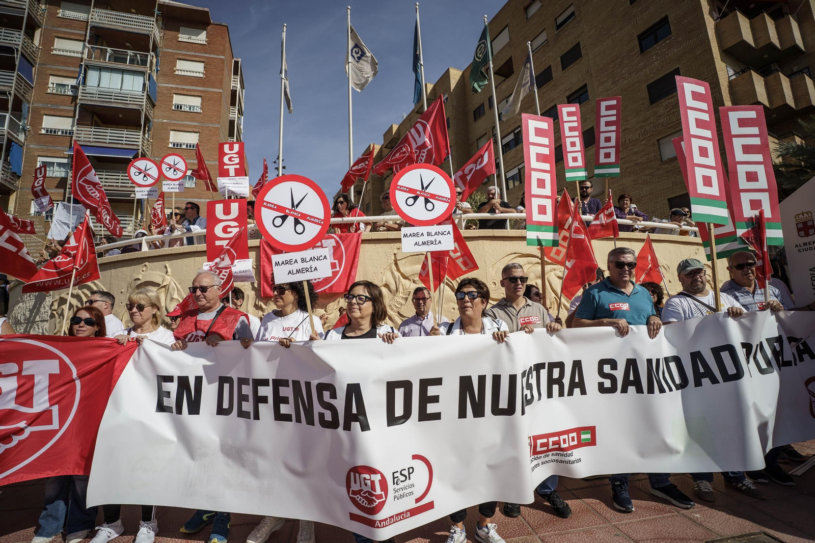 "La sanidad se defiende, gobierne quien gobierne", Almería se lanza a las calles por la sanidad pública