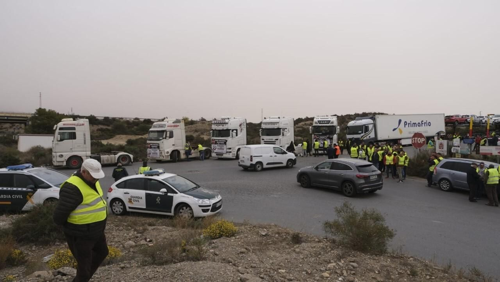 Paro de transportistas y concentración en La Juaida en Viator en marzo