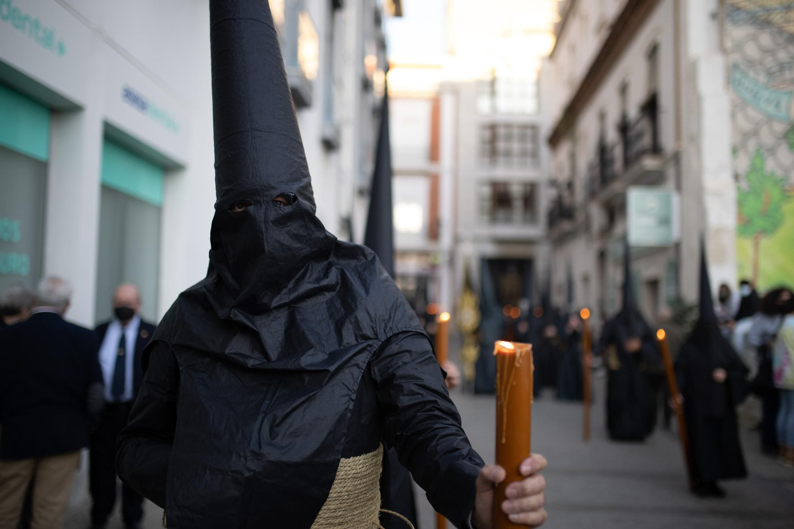 Imágenes del Jueves Santo: Hermandad de la Misericordia