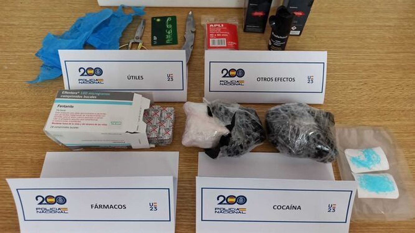 Las drogas, con las pastillas de fentalino entre ella, intervenidas en La Línea.