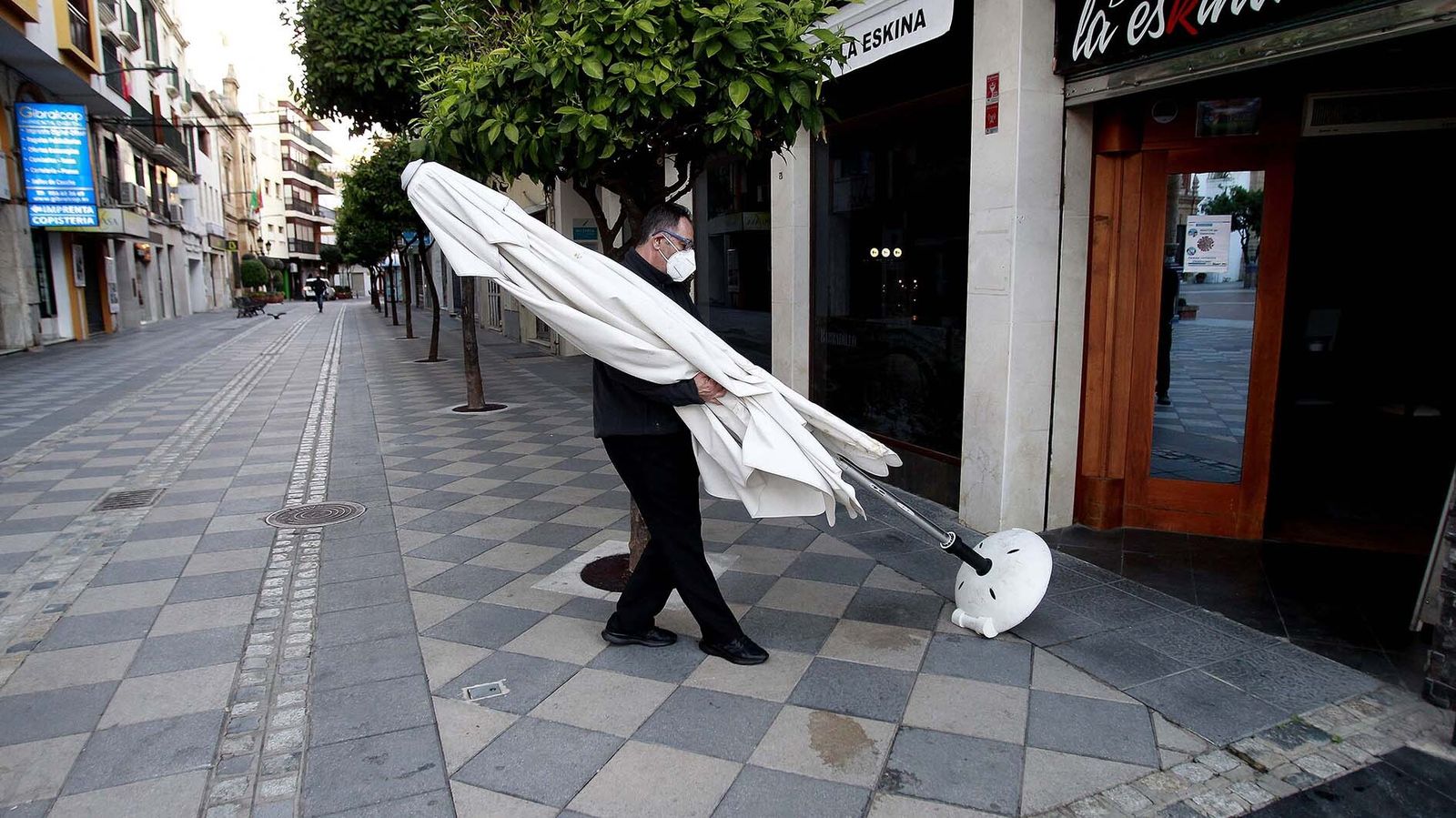 El comercio no esencial y la hostelería vuelven abrir en Algeciras